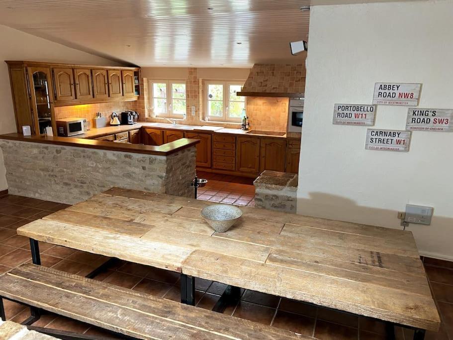 Uniquely Private Holiday Villa In The Charente Puyreaux Bagian luar foto