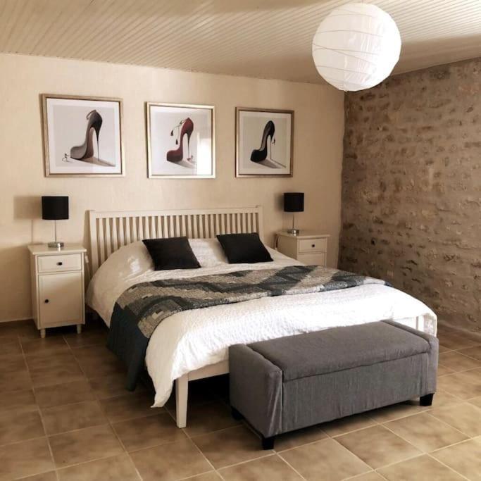 Uniquely Private Holiday Villa In The Charente Puyreaux Bagian luar foto
