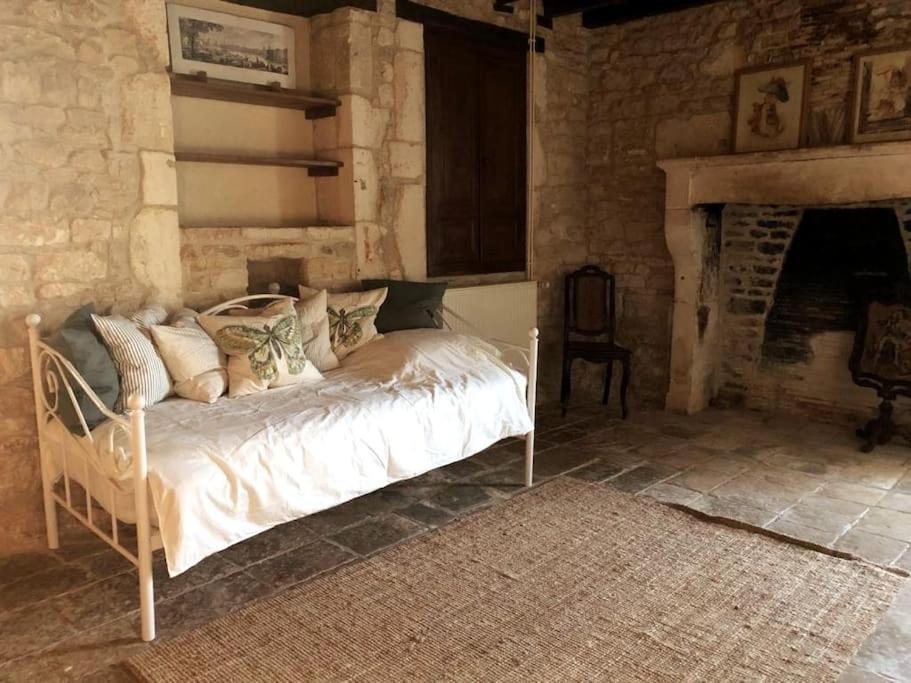 Uniquely Private Holiday Villa In The Charente Puyreaux Bagian luar foto